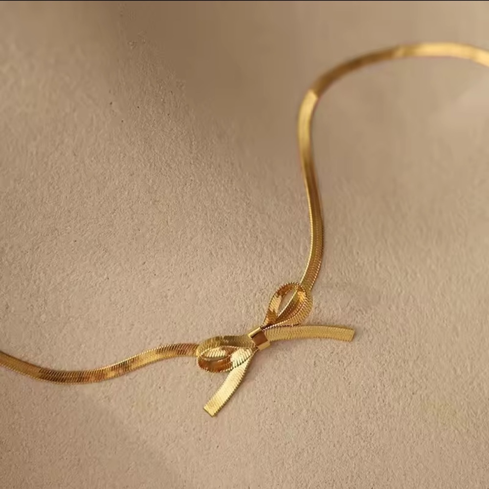 18 K Gold Choker Necklace Short Bow Snake Bone Chain Stainless Steel - Picture 5 of 6